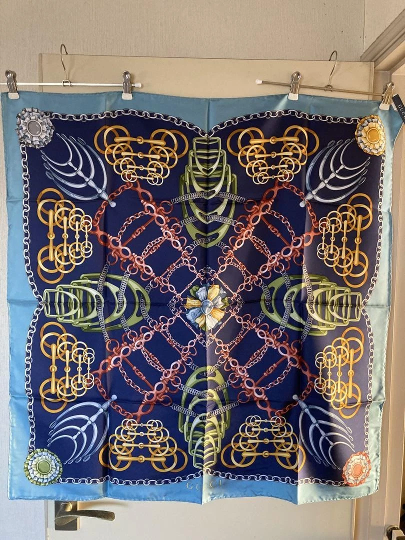 Authentique grande écharpe GUCCI 100% soie rétro fleur bleu multicolore du Japon
