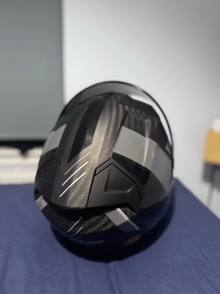 L2S Carbon Helmet SIZE MEDIUM This Helmet Has Never Been Worn Before As To Big - Image 2 of 4