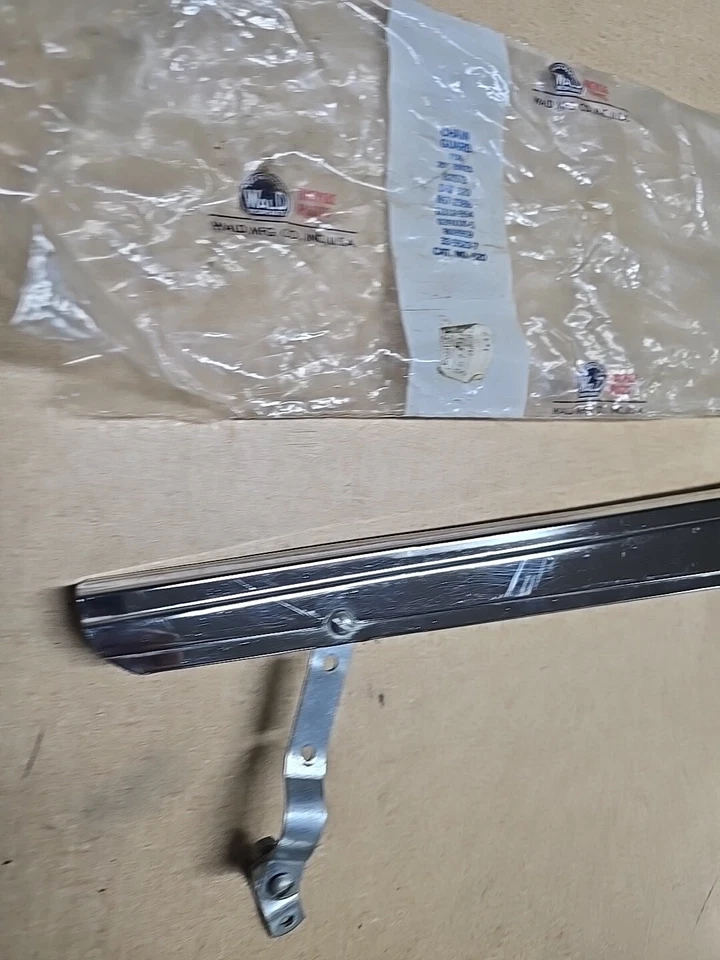 DE COLECCIÓN NOS SCHWINN HUFFY COAST BICICLETA CROMO PROTECTOR DE CADENA 51-625 20" EE. UU. Foto 2 de 4