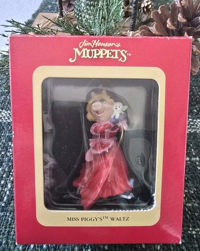 NIB Jim Henson's Muppets Miss Piggy's Waltz Ornament Carlton Cards Heirloom - Picture 2 of 4