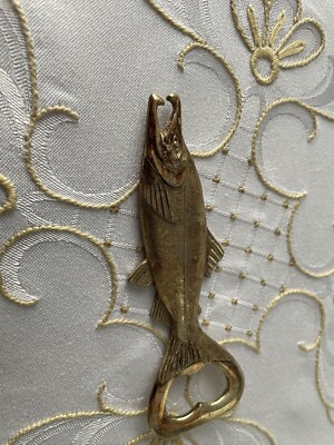 Fisch Flaschenöffner Messing Piranha Design 
