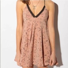 Urban Outfitters Kimchi Blue Blush Heart Print Lace Trim Halter Slip Dress Sz XS