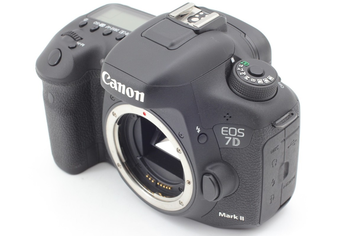 MINT in Box】 Canon EOS 7D Mark II 20.2MP Digital SLR EF-S 18-55mm