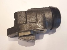 FX4 LONDON BLACK CAB 1959 - 1982  FRONT WHEEL CYLINDER LEFT HAND - SEE BELOW