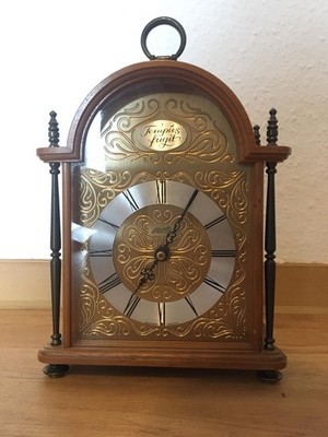 Tempus Fugit Uhr