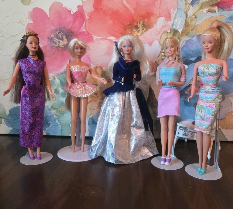 Barbie Dolls Lot Misc. 5 Lot 2