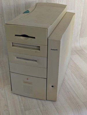 Vintage Apple Power Macintosh G3 Desktop Computer 300Mhz 64Meg 8Gb Zip CD Floppy