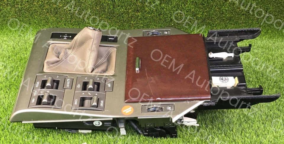 Lexus GX460 14-19 console central moldura de câmbio com porta USD e botões de interruptores - Imagem 3 de 4