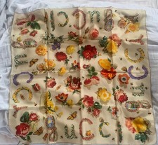 GUCCI Floral Silk Scarf Beige 86cm Square Large Authentic Genuine Rare