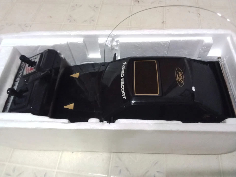 Coche de búsqueda turbo Nikko Ford Escort de colección (Japón) leer Foto 4 de 4