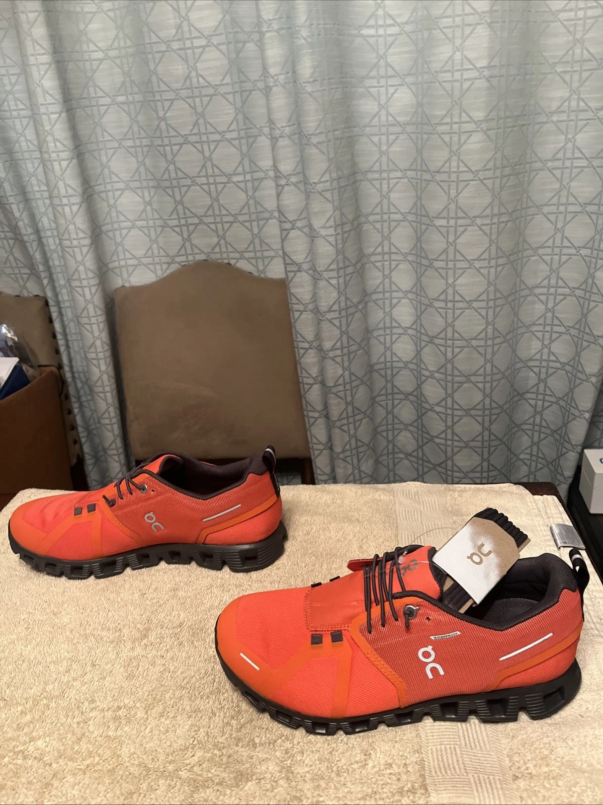 On Running Cloud 5 Waterproof Women’s ‘Flame/eclipse’ Running Shoes Size 10 New