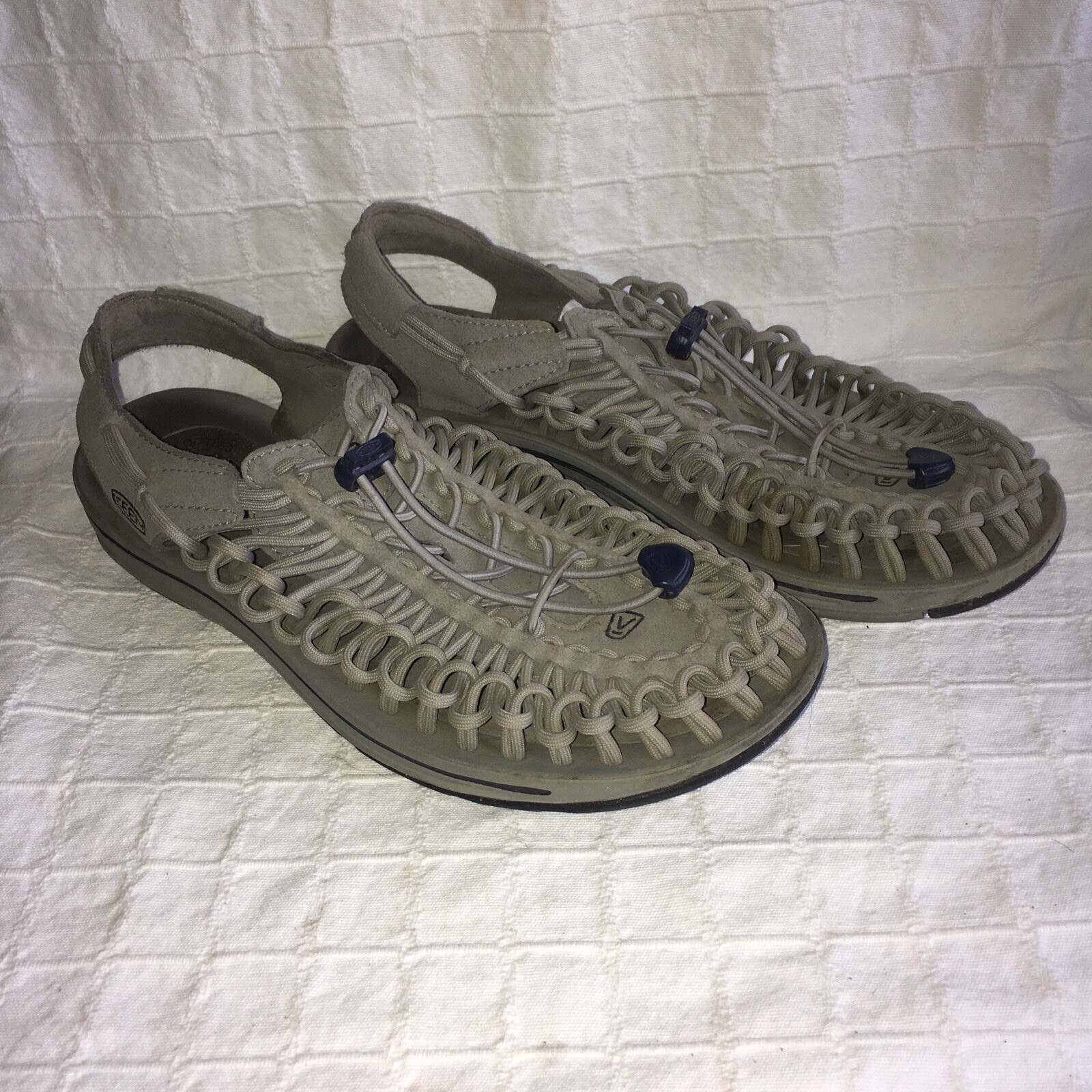 Keen Sandali Uomo Taglia 8.5 Uneek Grigio Drizzle Trail Scarpe da Escursionismo 1023043