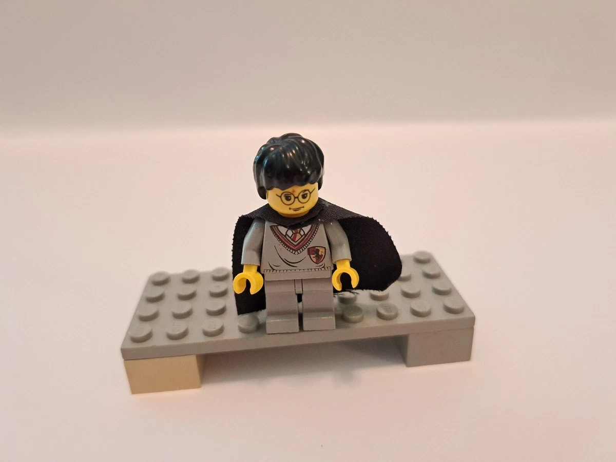 Lego Harry Potter Black Star Cape HP005 Minifigure Pre Owned