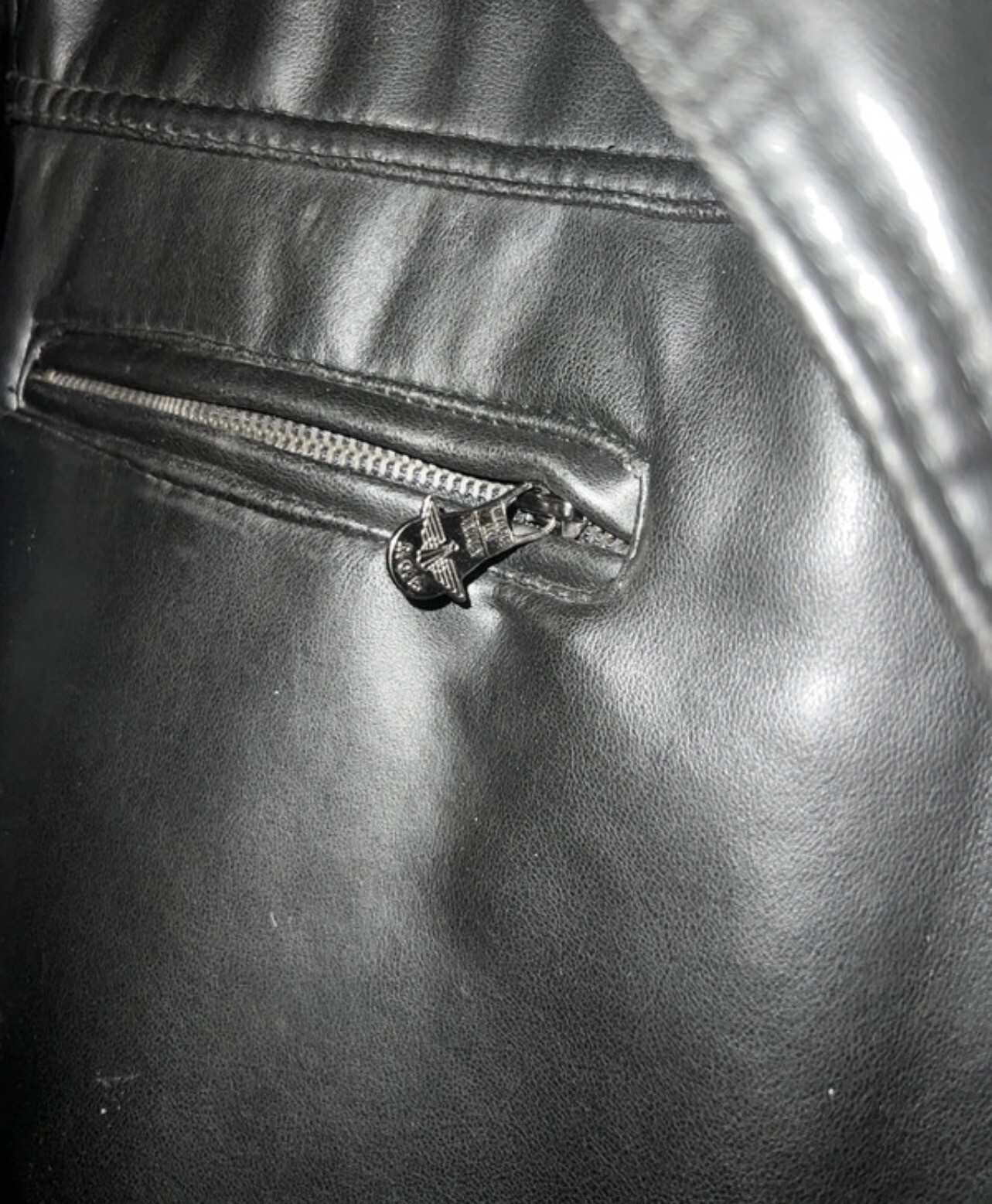 Picture 4 of 9