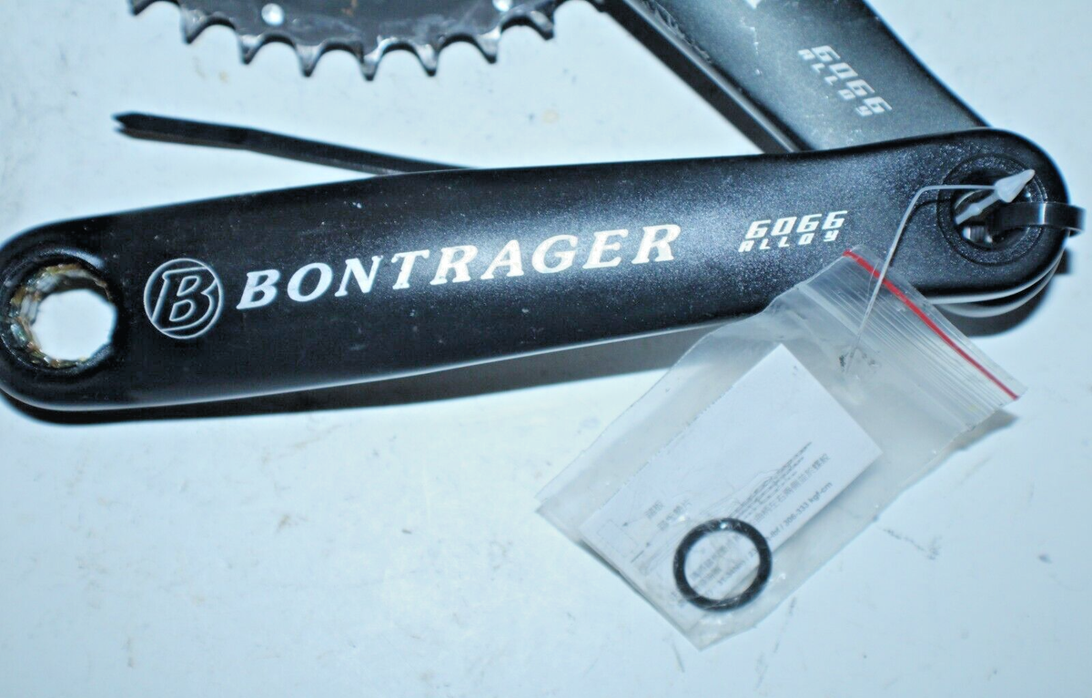 Bontrager Triple Crank Set Black 175mm BCD104/64 ISIS 9 Speed Road