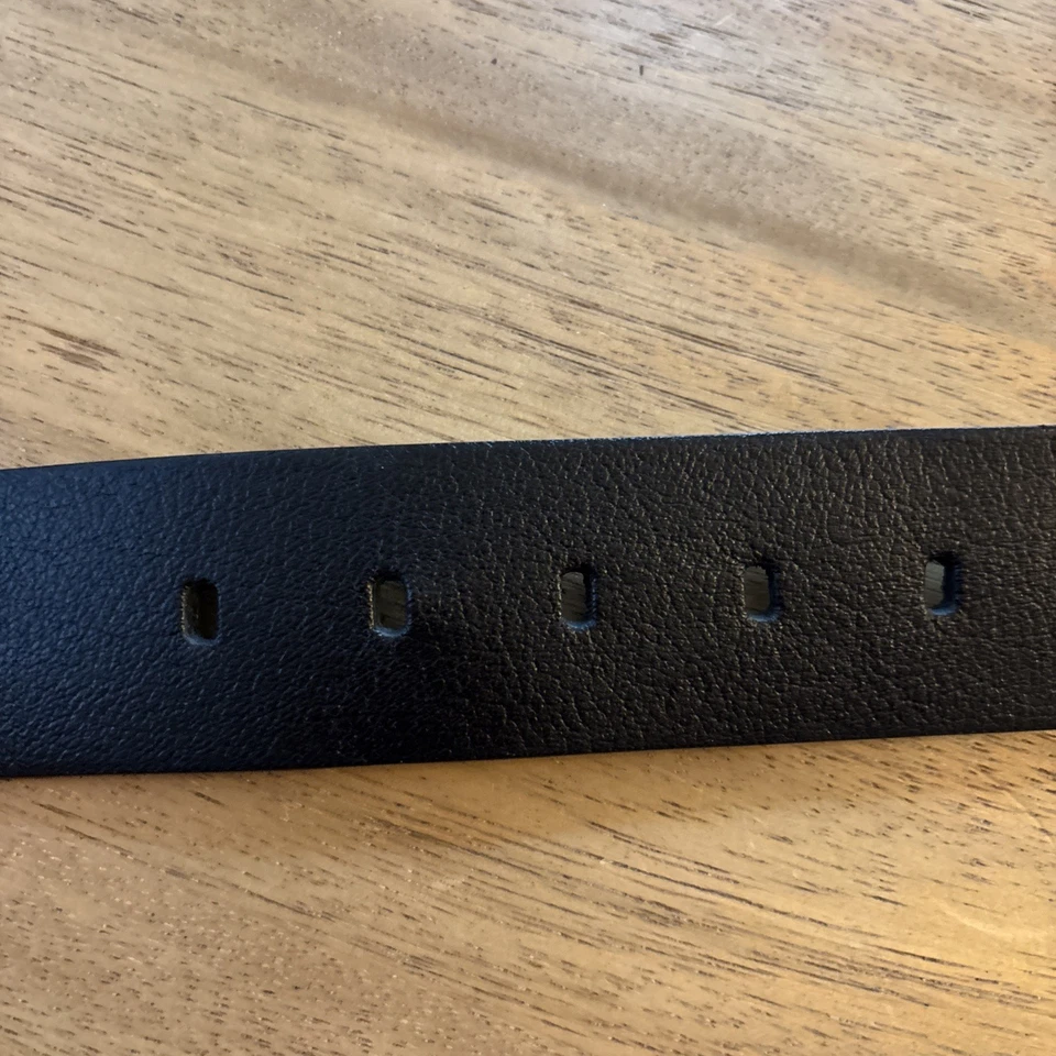 GIORGIO ARMANI ITALIA CINTURÓN DE CUERO NEGRO PARA HOMBRE 51” - ¡EXCELENTE ESTADO!! Foto 4 de 4