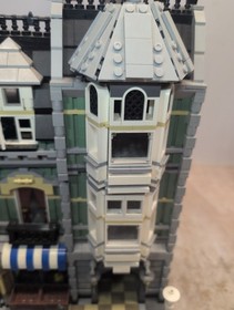 Lego City Town Green Grocer 10185 Creator Building No People, Items Shown