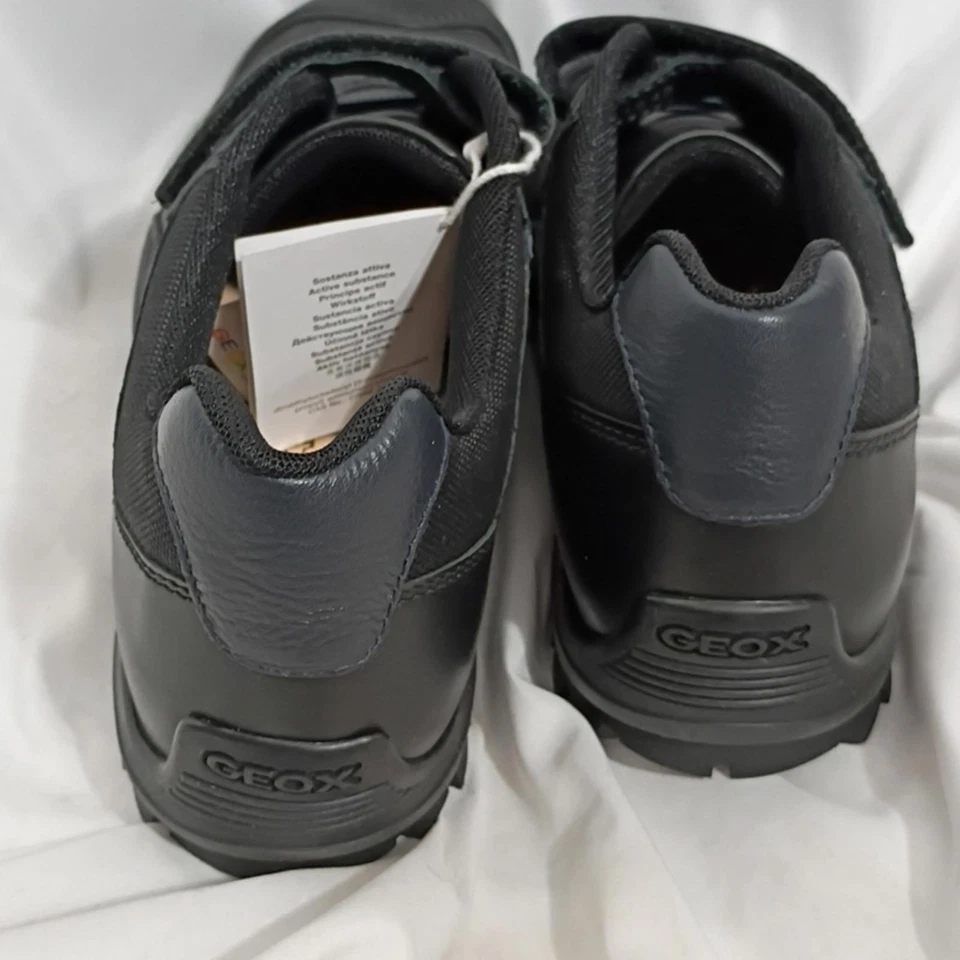 Sapatos Geox Little Boys Savage novos sem caixa - Couro tamanho 6.5 UE 40 sem caixa incluída - Imagem 4 de 4