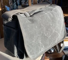 Think Tank Photo Retrospective 7M Shoulder Bag (Pinestone)