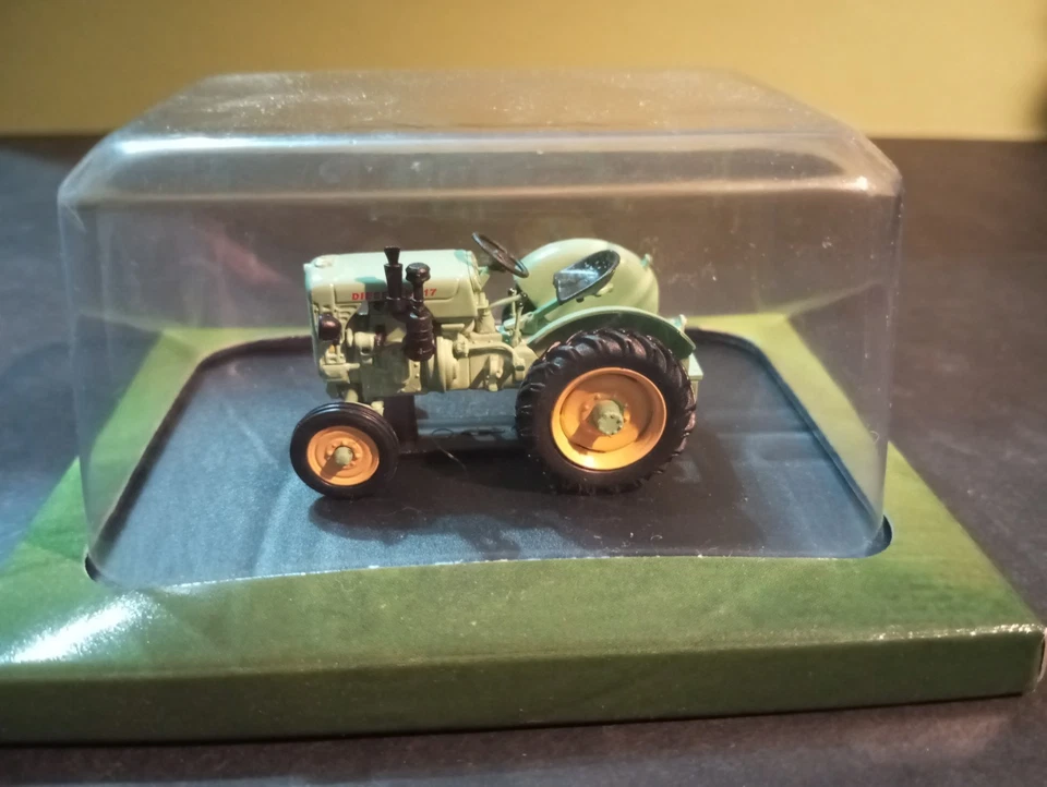 Modellino Die cast Trattore Hachette Lesa Titano C 1954 1/43 (TAT05) - Immagine 2 di 3