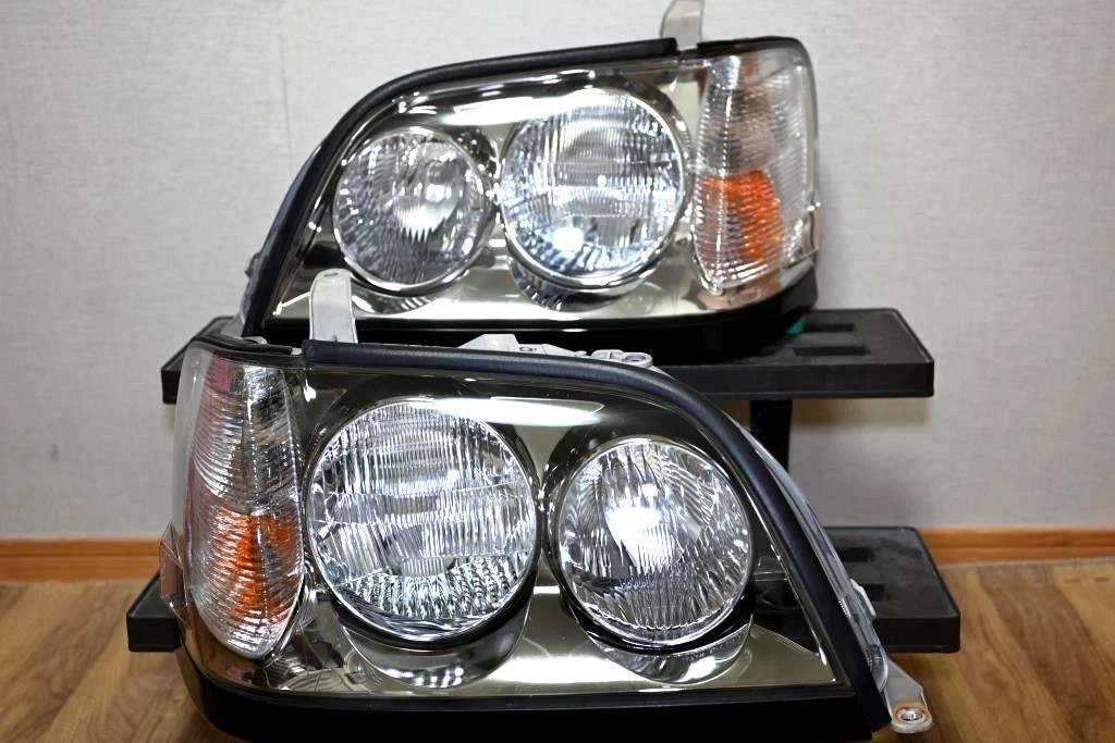 Right Headlights for Toyota Crown for sale | eBay