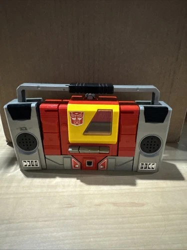 Vintage 1984 G1 Hasbro Takara Transformers Blaster Radio Boombox Autobot Figure