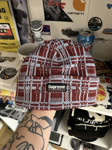 SUPREME bonnet à carreaux bordeaux OS chapeau hiver FW18