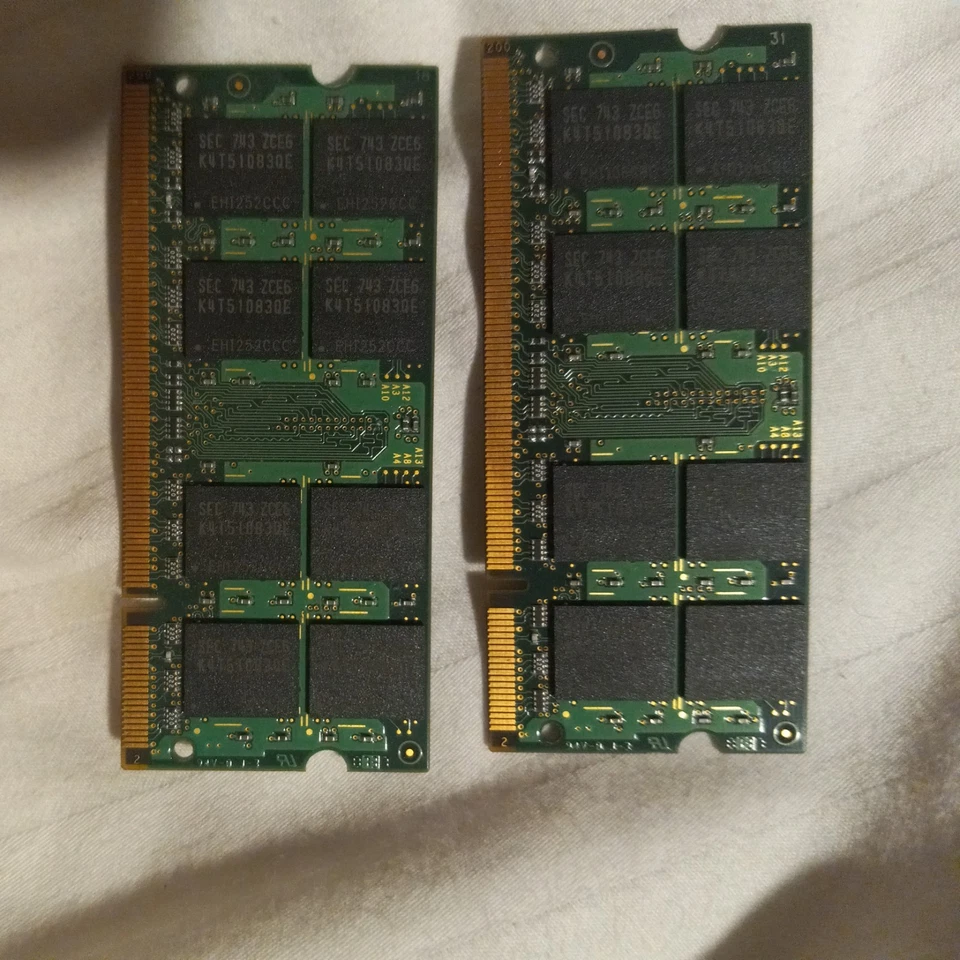 2PC SAMSUNG DDR2 1GB 2Rx8 PC2-5300S-555-12-E3 M470T2953EZ3-CE6 LAPTOP MEMORY - Image 2 of 2