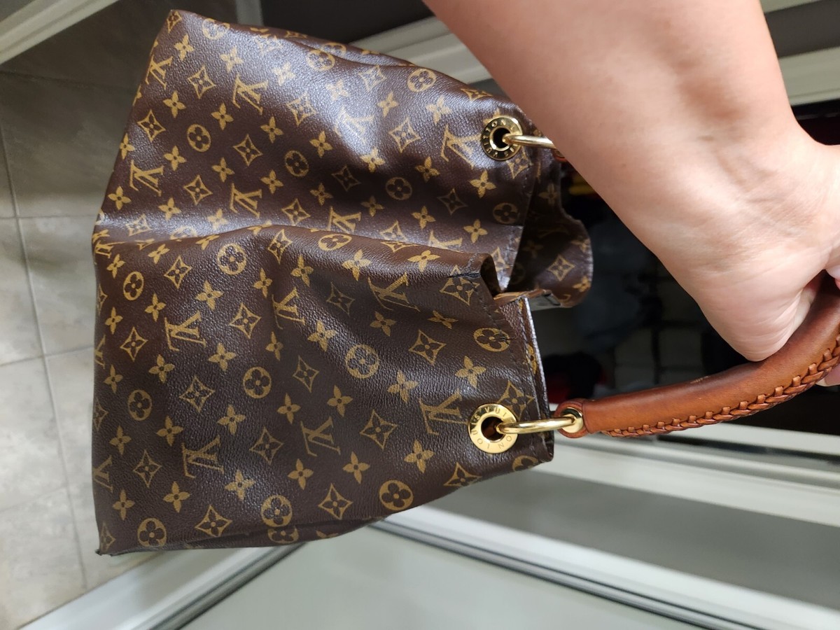 Monogram Canvas How To Treat Louis Vuitton Leather Louis Vuitton