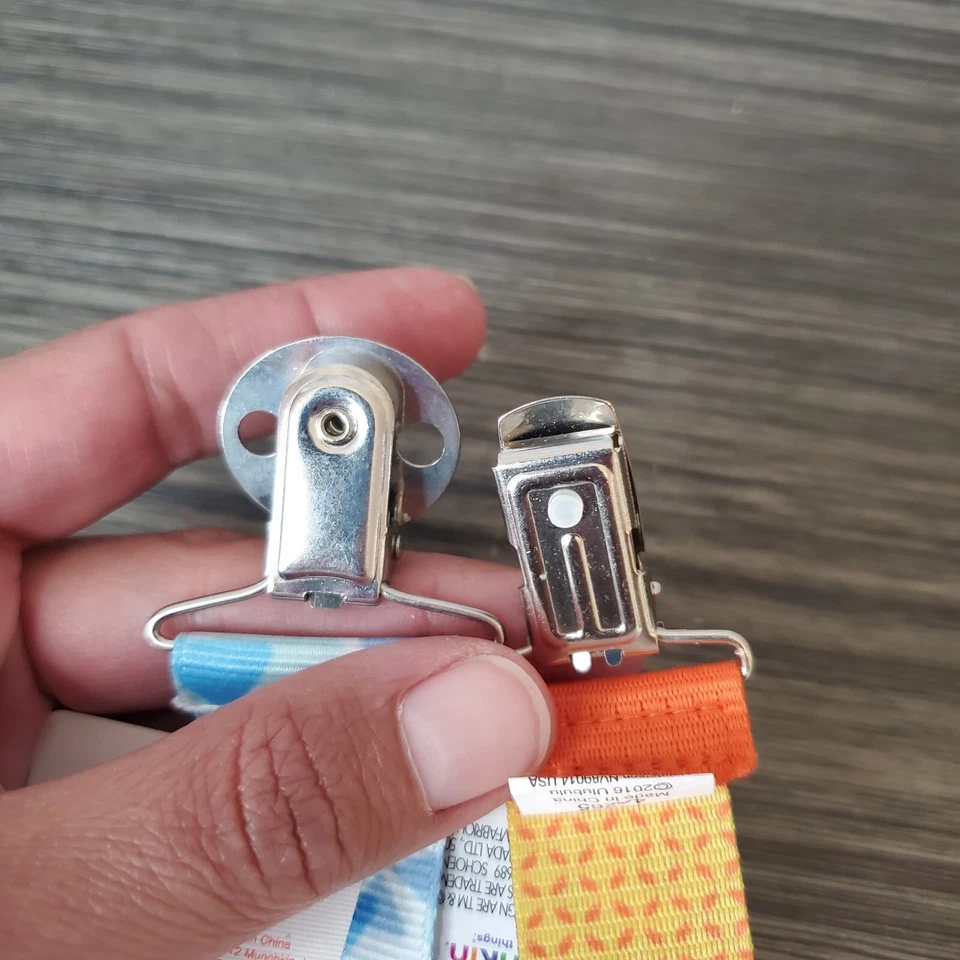 Baby Boy Pacifier Clip Binky Holder Lot Of 2 Blue Munchkin Jingle Theme Ulubulu - Image 2 of 2