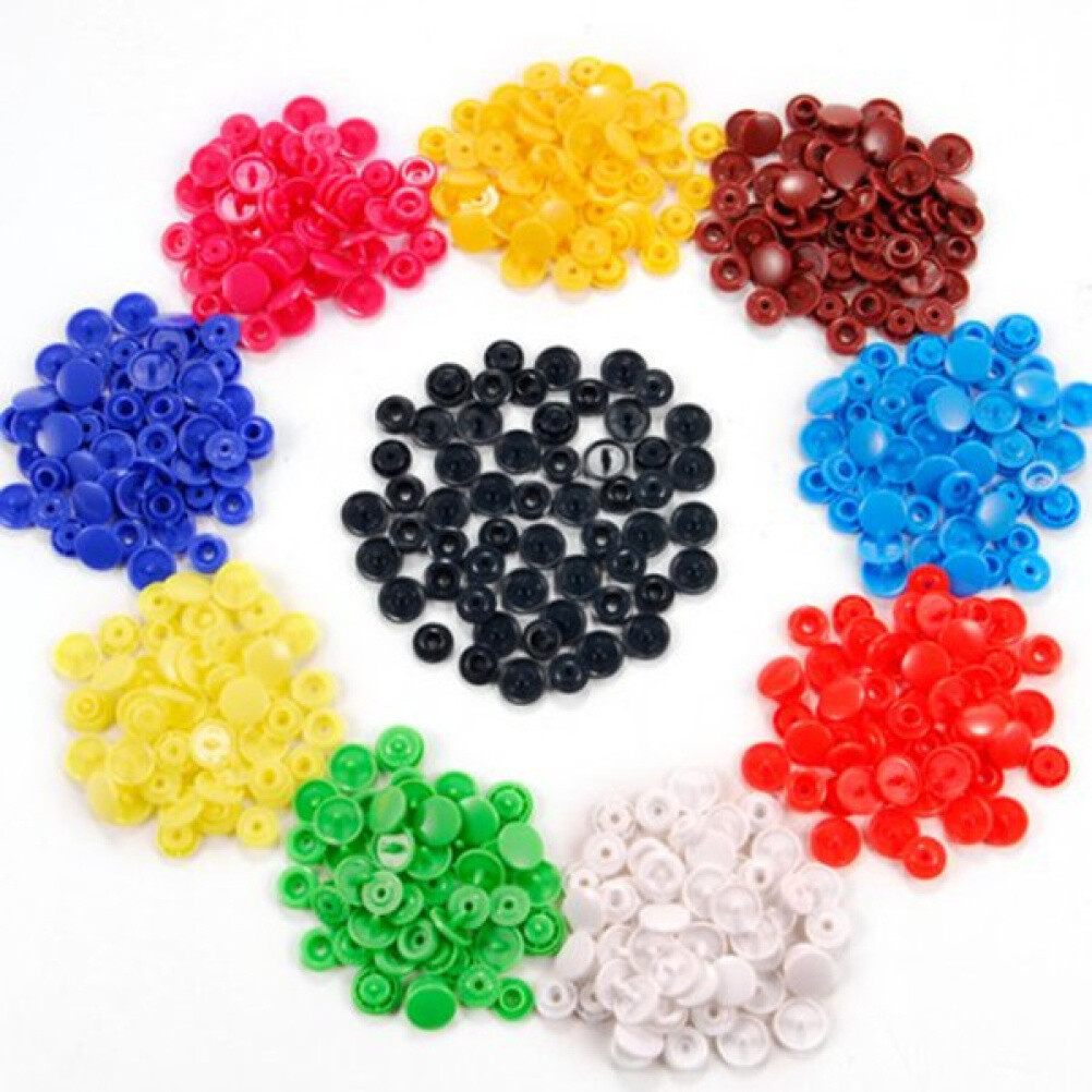 150pcs KAM T5 Snaps Resin Plastic Buttons Snap Studs (Random Color)