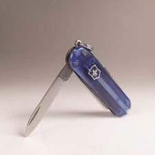 Swiss Army Knife Victorinox 58mm Pocket Knife Classic SD Deep Ocean Blue