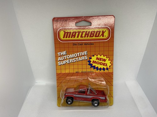 Matchbox MB#17 DODGE DAKOTA RED PICK UP TRUCK-SEALED ON CARD-1986- - Picture 1 of 6