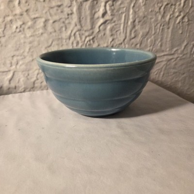1930-40 s Bauer #30 Ringware Beehive Bowl Light Blue 
