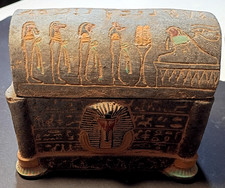 RARE SCARCEANCIENT EGYPTIAN ANTIQUE ISIS TUT JEWELRY BOX WITH HORUS 1330-1323BC.