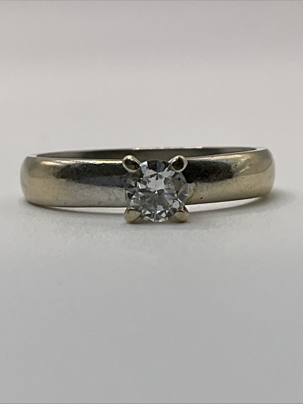 CLASSIC Solid 13K White Gold Solitaire Round Genu… - image 2