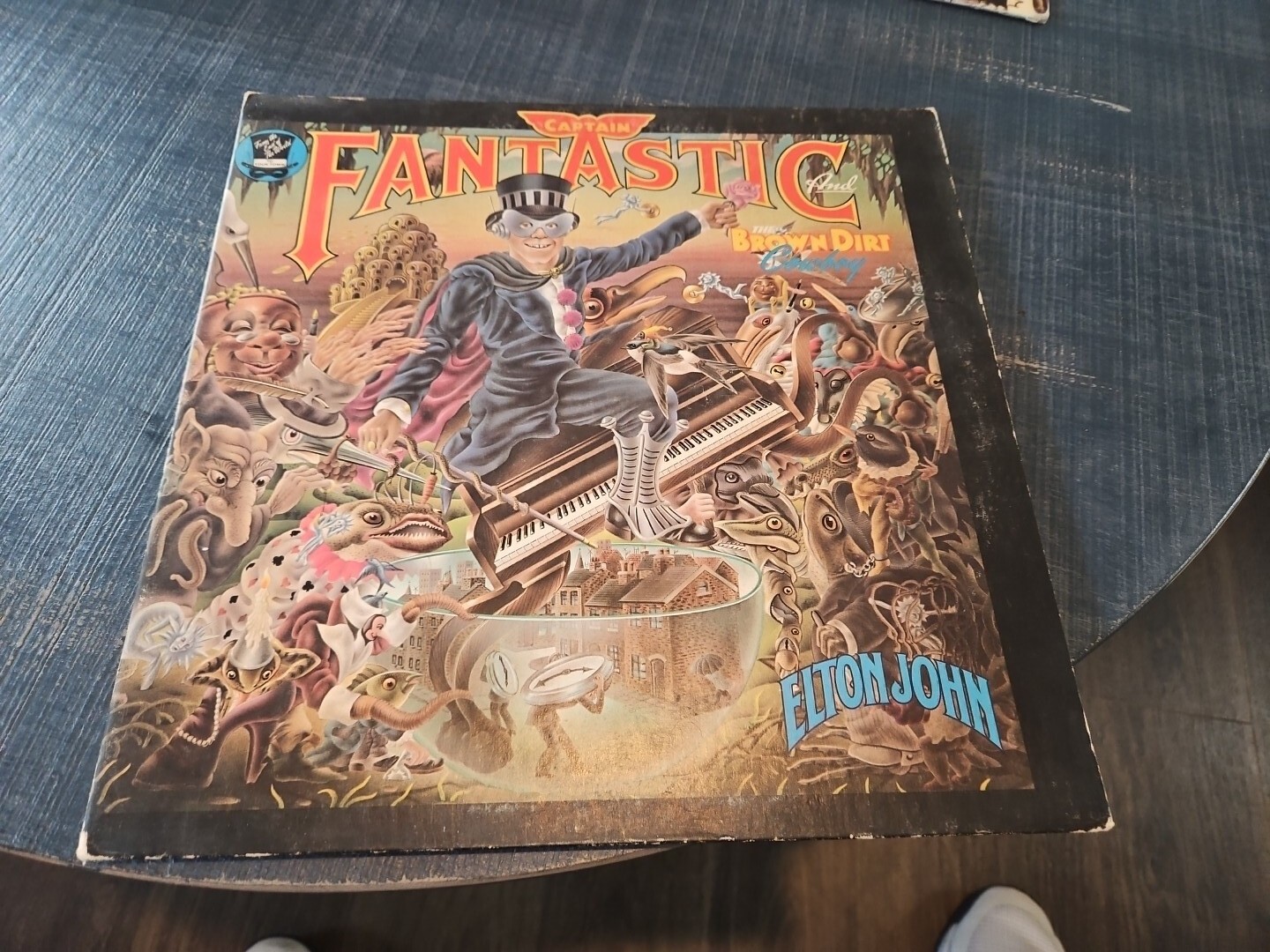 Picture 1 of 6