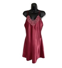 Kathy Ireland intimates lingerie satiny slip nightgown size Medium