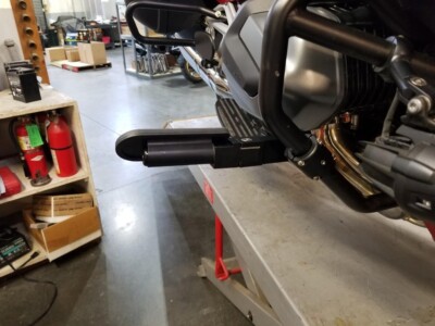 Low Mount HIGHWAY PEG Kit For BMW R12RTW R1250RT use on 30-200 or 36-200 BLACK