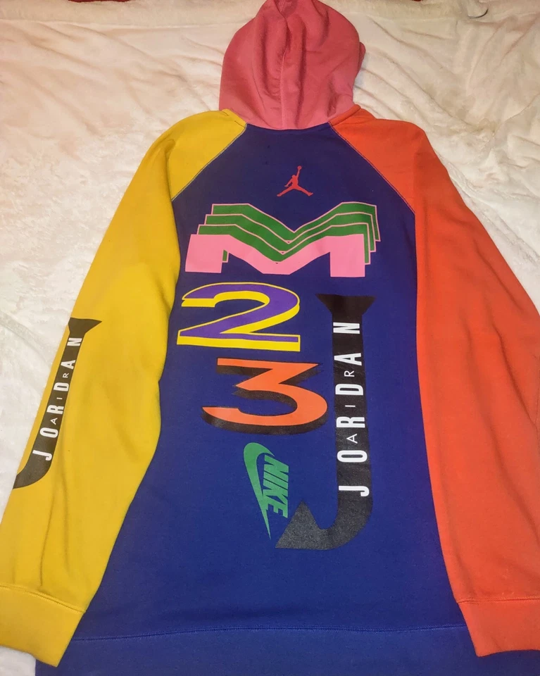 Men's NIKE Air Jordan Jumpman Retro Color Hooded Pullover. - Image 2 of 4