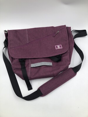 Oiwas Messenger Bag ~ Purple Canvas Satchel ~ 16  x 5  x 13  ~ NWOT