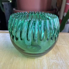 Handblown Blenko #538 Emerald Green Crimped Bowl Vase Winslow Anderson
