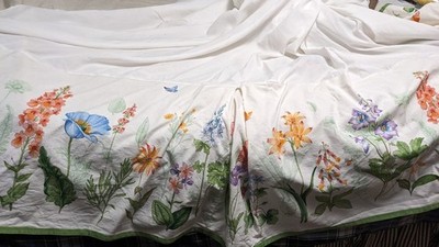 Waverly Glorious Garden Sketchbook Collection Cotton Bed Skirt King 20 In. Drop
