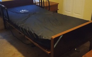 electric hospital bed 450 lb limit barely used