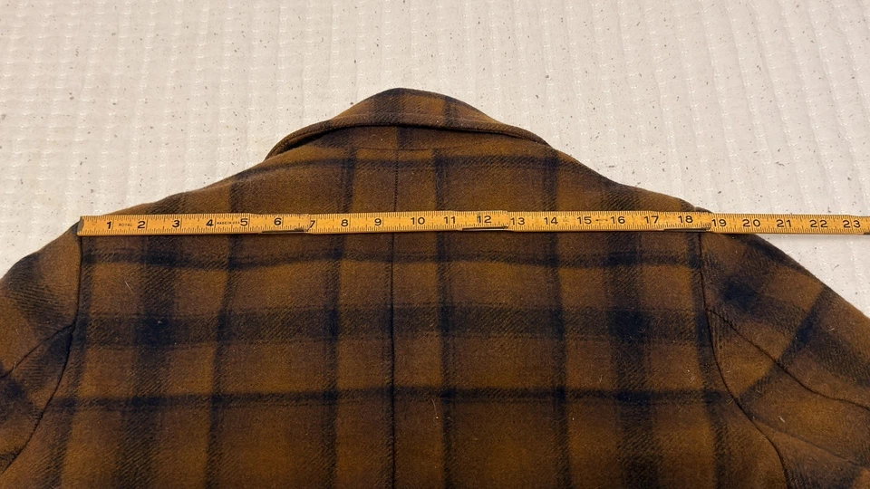 Vintage Pendleton Wool Mackinaw coat Men’s Medium Brown Flannel Made In USA - Image 4 of 4