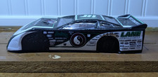 1/24-NEW DIRT LATE MODEL  18- BODY ONLY painted  decaled.