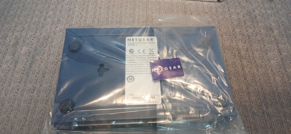 Netgear Prosafe 8 Port Gigabit Switch GS108 10/100/1000 Mbps New in Box - Image 4 of 4