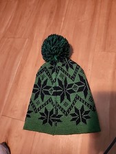 Vintage Wigwam Beanie 100 Virgin Wool Green Snowflake Made In USA Pom Unisex