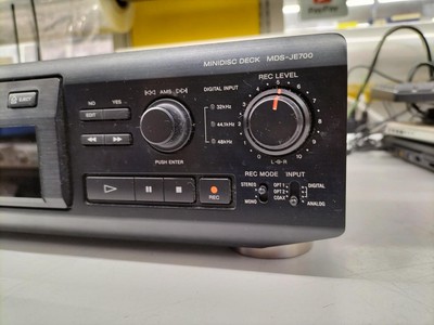Platine MiniDisc Sony MDS-JE700 - Lecteur/Enregistreur Noir, Du Japon, Occasion