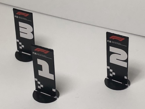 (X3) Pitboard 1:43 (Pizarra F1) / Race Positions 1,2,3 (2019) - Imagen 2 de 12